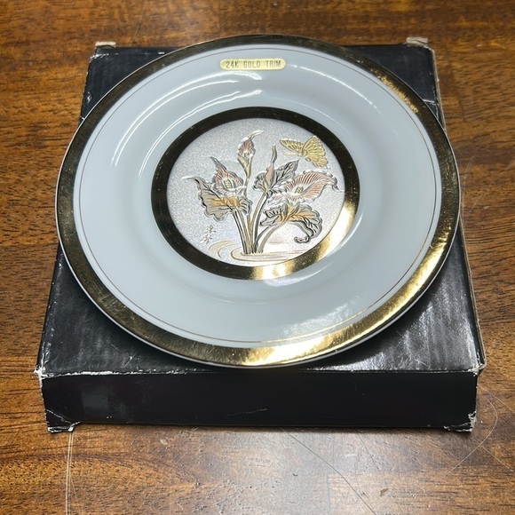 Chokin Plate fine porcelain 24K gold edge gold and silver artistry comes in box - Picture 8 of 10